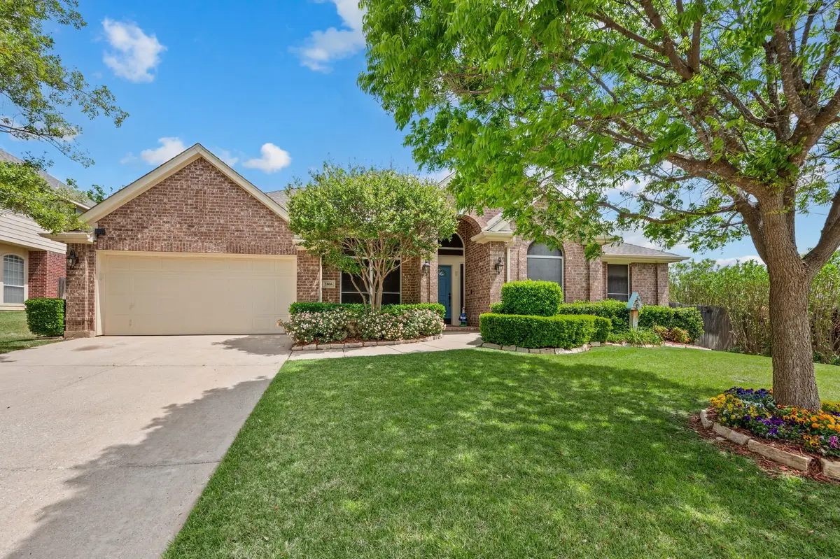 2806 Northwood Street, Grapevine, TX 76051 - #1