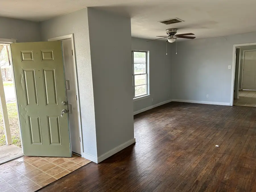 119 Vandenburg Drive, Denison, TX 75020 - #3