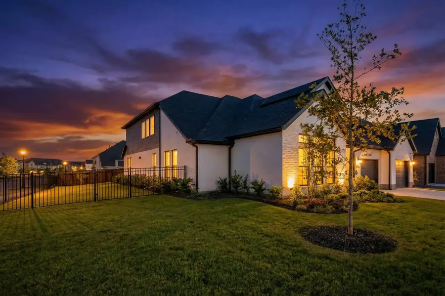 2113 Heather Hills Drive, Fort Worth, TX 76008 - #2