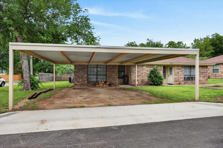 601-603 Clay Street, Glen Rose, TX 76043 - #3