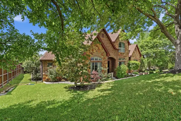 700 Briar Ridge Drive, Keller, TX 76248