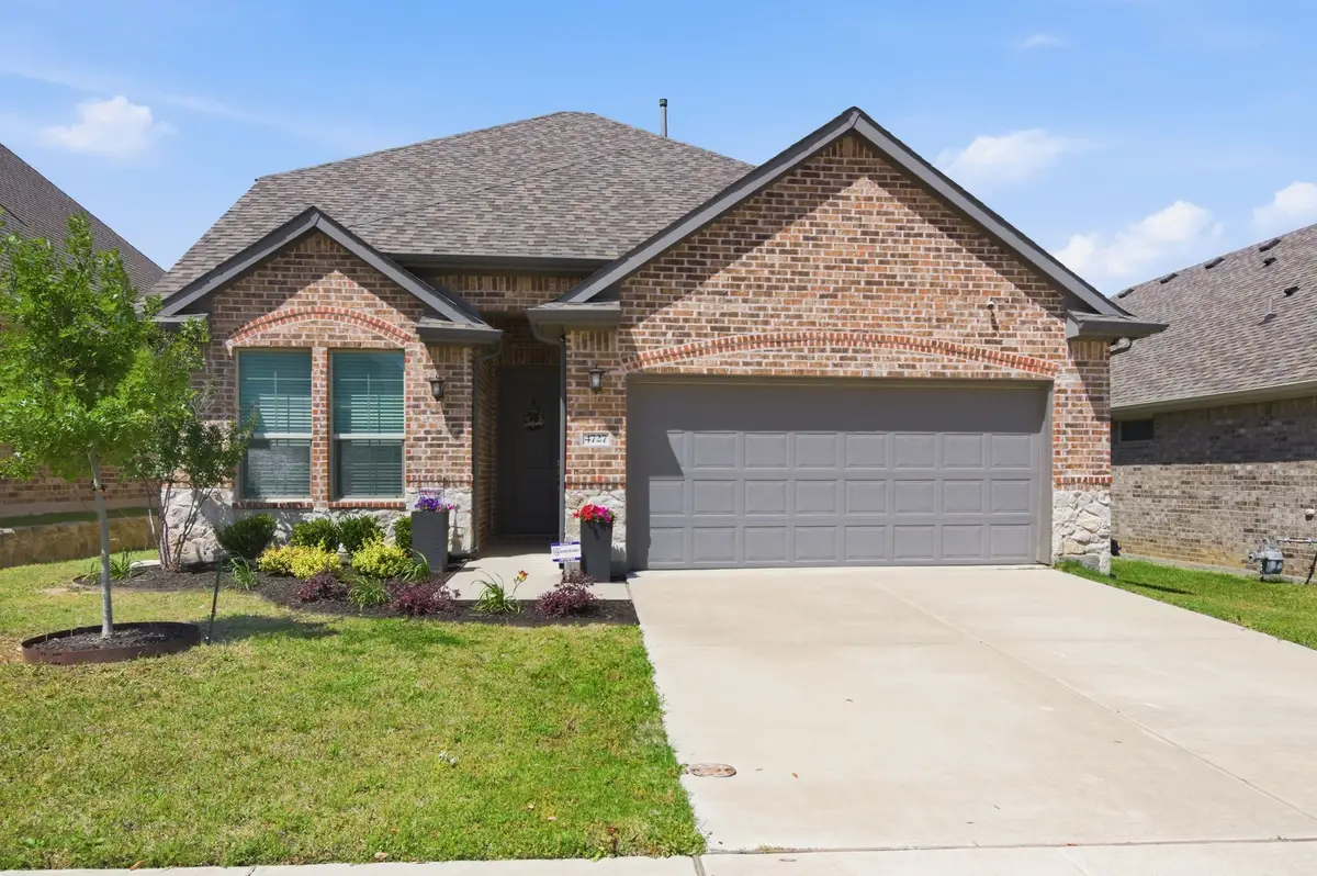 4727 Bluffview Drive, Haltom City, TX 76137 - #1