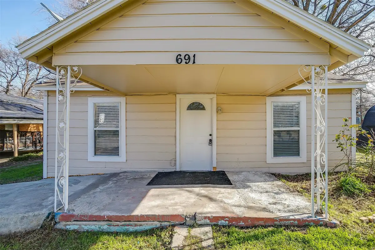 691 Meadow Park Drive, White Settlement, TX 76108 - #1