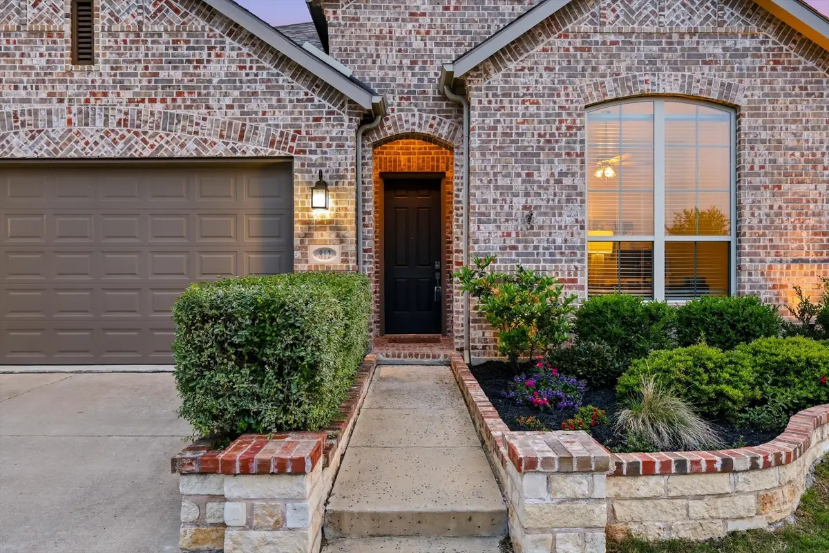 812 Hawks Way, Argyle, TX 76226 - #1