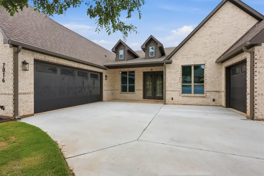 7016 Westover Drive, Granbury, TX 76049 - #2