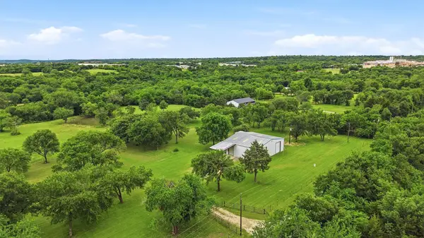 2700 Randell Lake Road, Denison, TX 75020