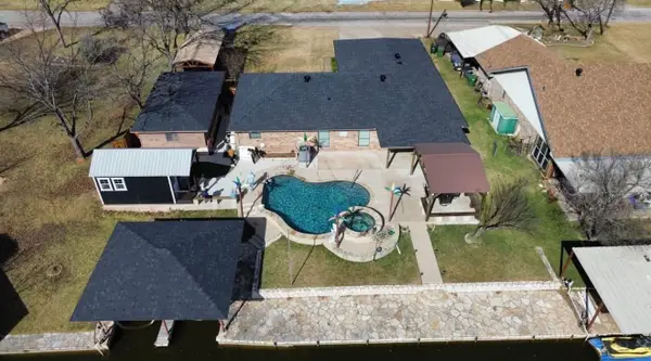 3702 Lake Vista Court, Granbury, TX 76049