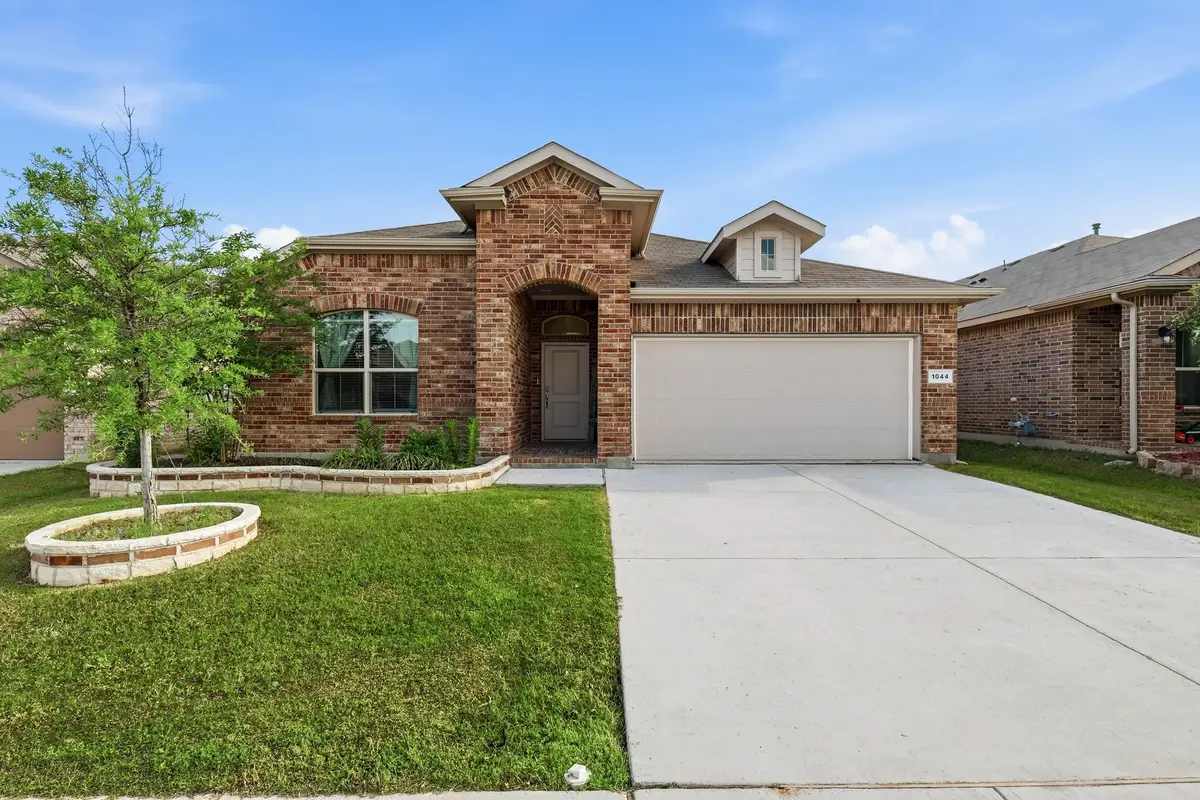1044 Blackhorse Trail, Justin Roanoke, TX 76247 - #1