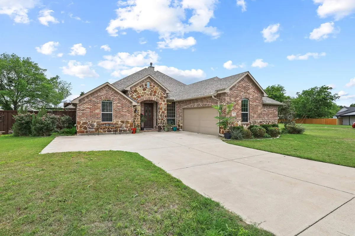 603 E Saunders Street, Trenton, TX 75490 - #1
