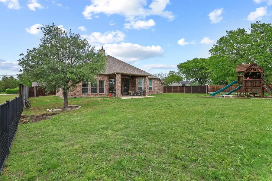 603 E Saunders Street, Trenton, TX 75490 - #2