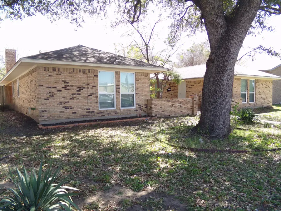 9954 Brockbank Drive, Dallas, TX 75220 - #2
