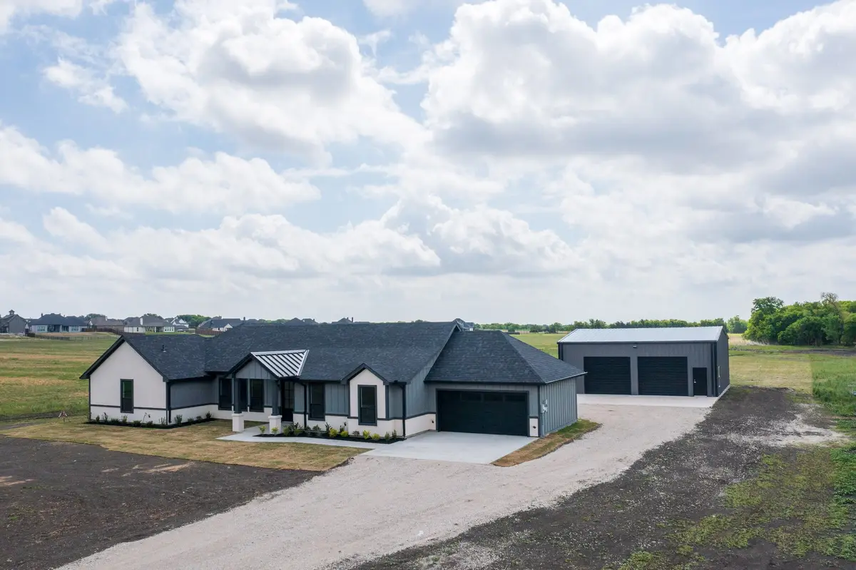 901 Old Maypearl Road, Waxahachie, TX 75167 - #1