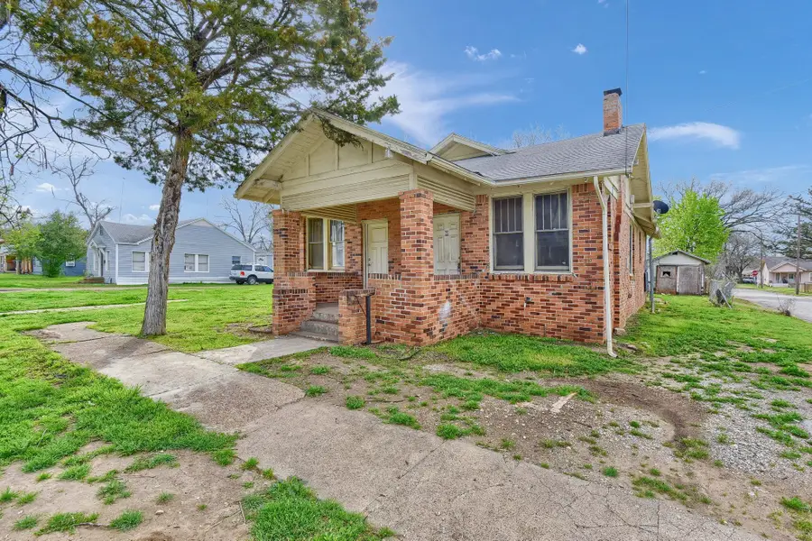 802 E Jones Street, Sherman, TX 75090 - #3