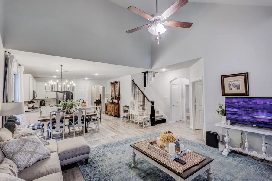 2817 Stallion Trail Way, Aubrey, TX 76227 - #3