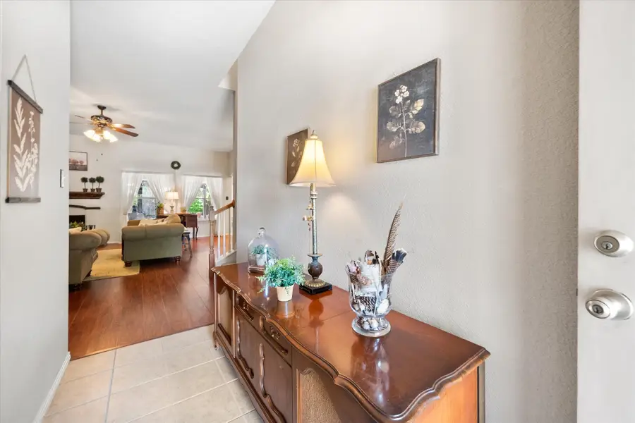 909 Mesquite Drive, Burleson, TX 76028 - #3