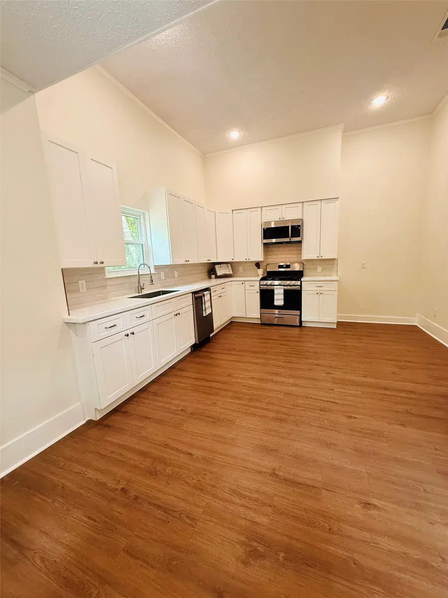 2115 Walworth Street, Greenville, TX 75401 - #3