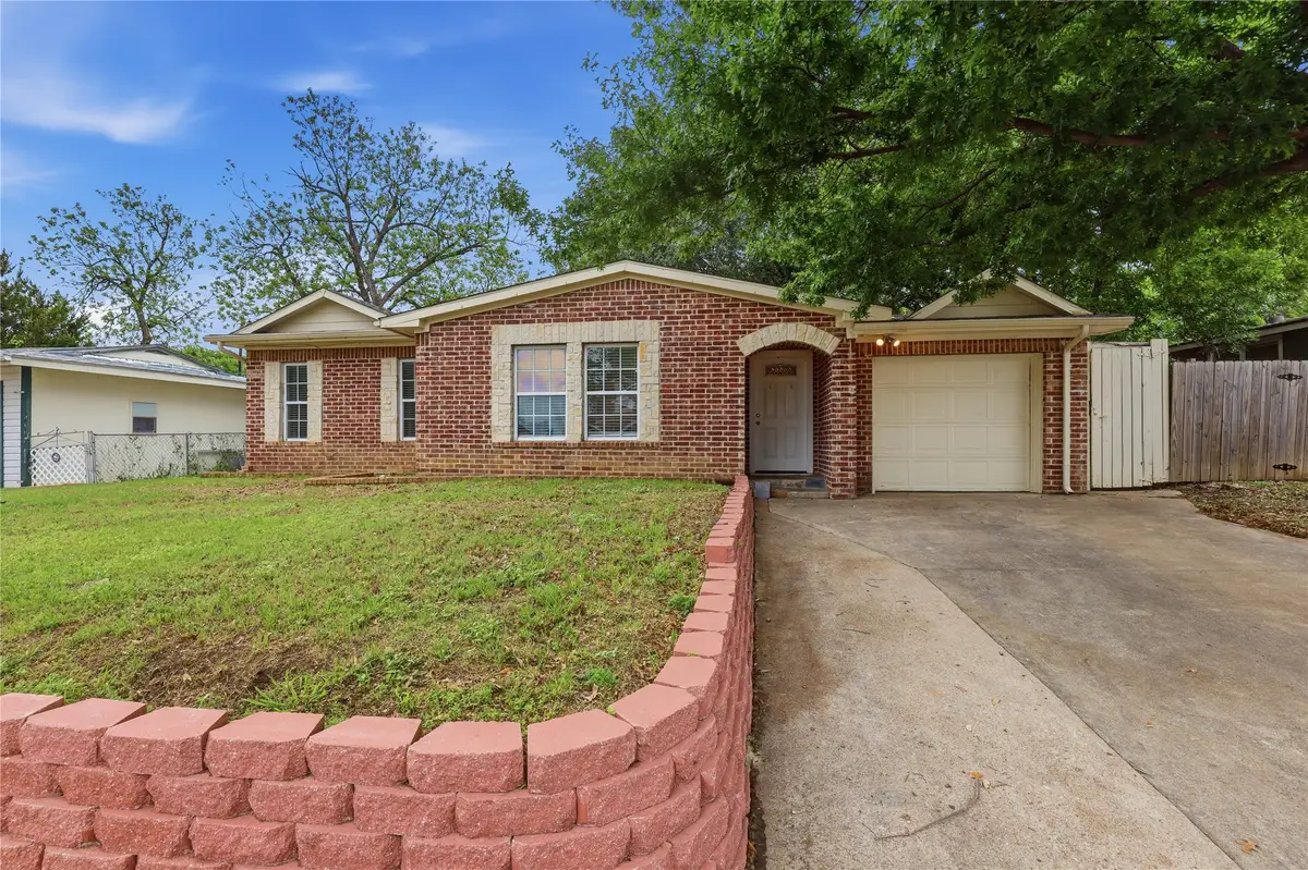 1314 E Lovers Lane, Arlington, TX 76010 - #1