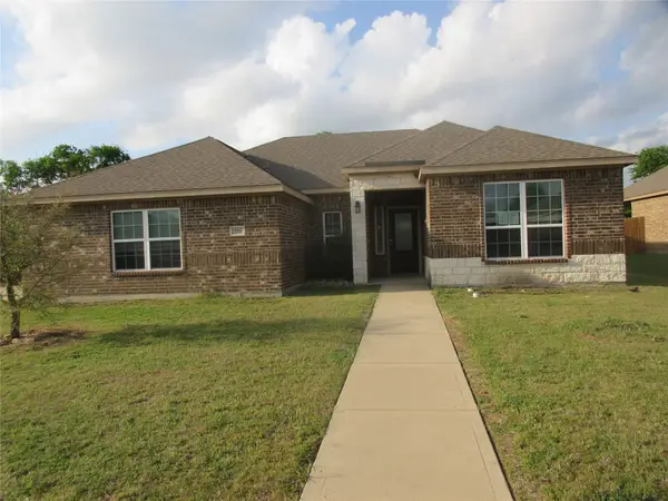 711 Milas Lane, Glenn Heights, TX 75154