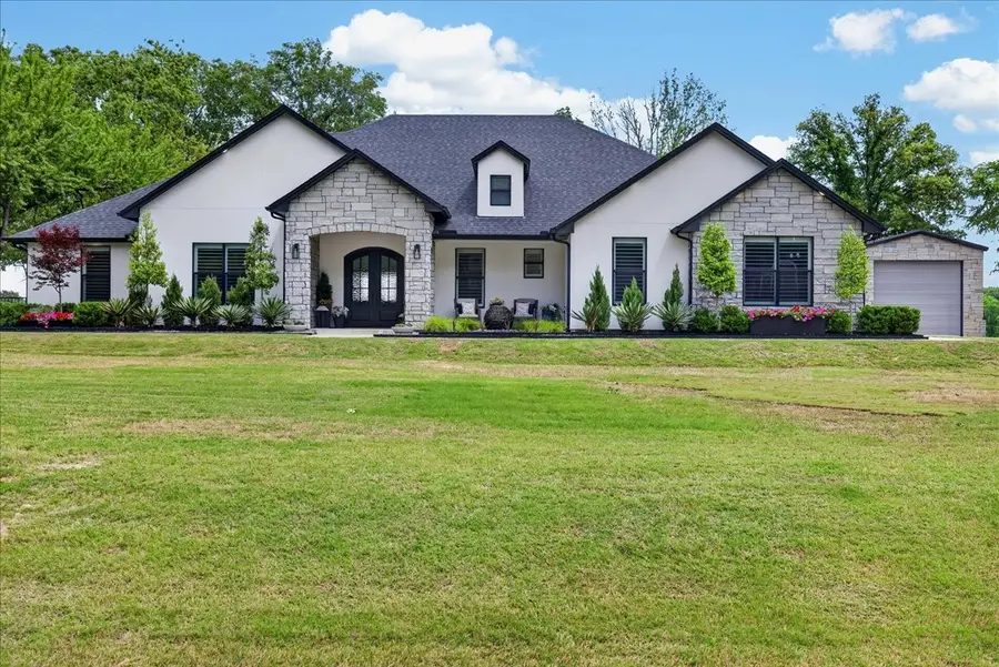 2044 Canyon Lake Road, Wills Point, TX 75169 - #2