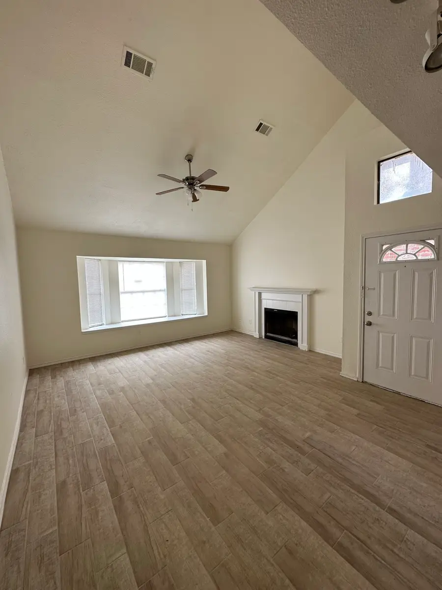 935 Fairbanks Circle, Duncanville, TX 75137 - #2