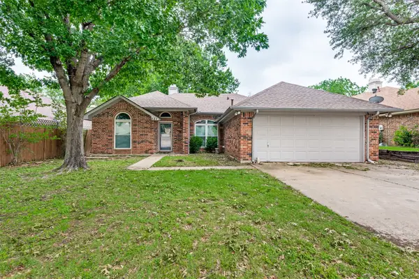 721 Deauville Drive, Fort Worth, TX 76108