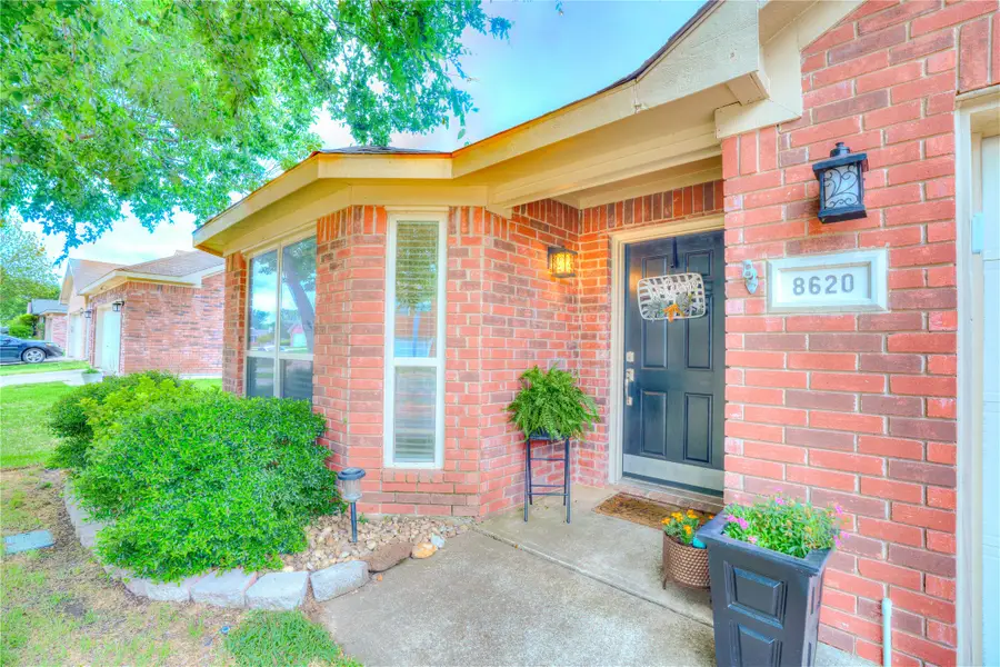 8620 Trinity Vista Trail, Hurst, TX 76053 - #2