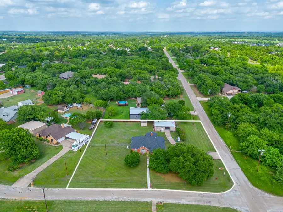 2533 Brandon Lane, Burleson, TX 76028 - #2