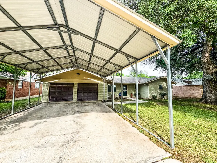 2302 16th Street, Brownwood, TX 76801 - #3