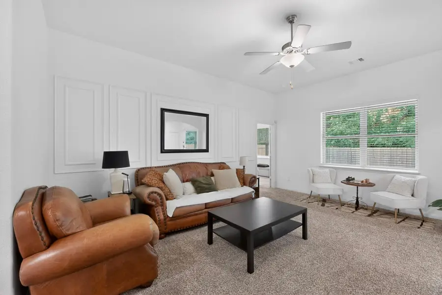 433 Cross Ridge Circle N, Fort Worth, TX 76120 - #2