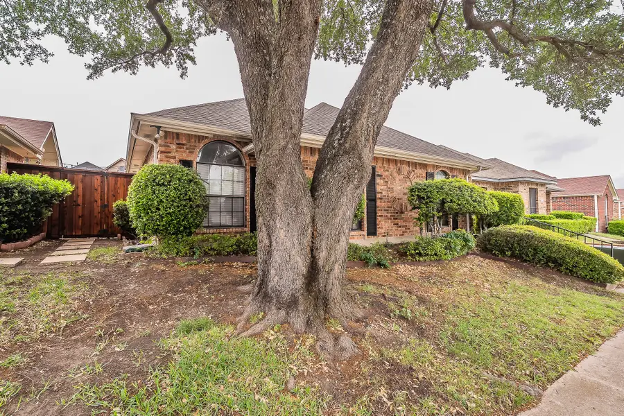724 Ashbrook Drive, Desoto, TX 75115 - #2