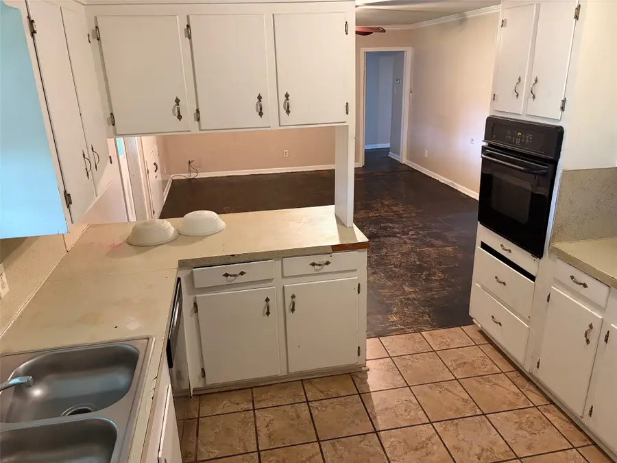 6121 Kathy Lane, Shreveport, LA 71105 - #3