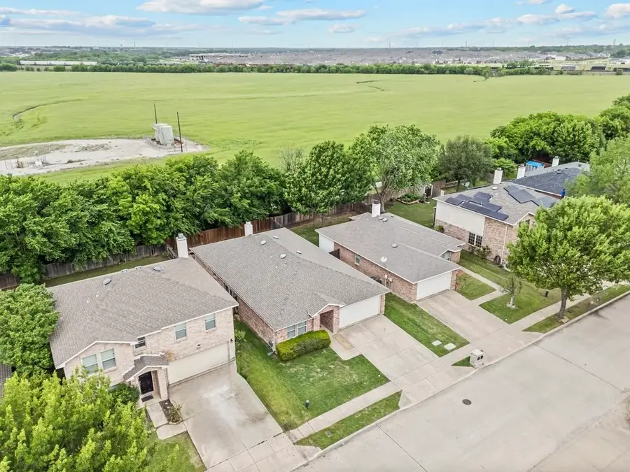 16529 Woodside Drive, Justin Roanoke, TX 76247 - #3