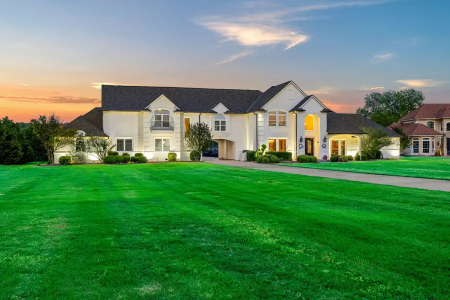 1300 E Scandinavian Court, Granbury, TX 76048 - #3