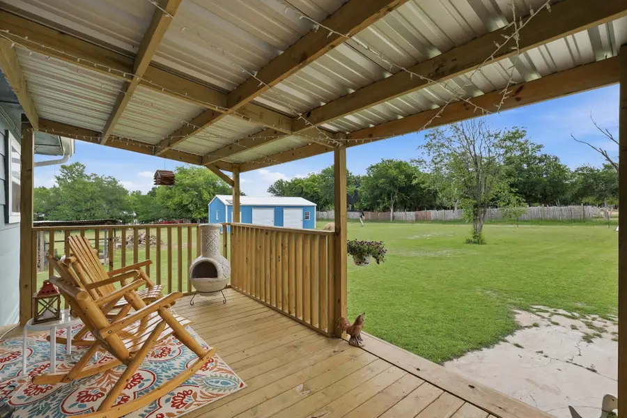 767 E Barry Street, Reno, TX 76020 - #3