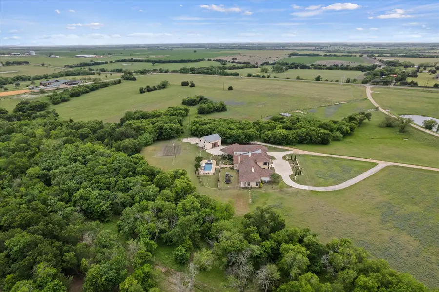 4101 Howard Road, Waxahachie, TX 75165 - #2