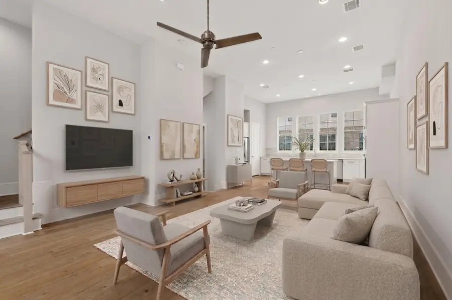 645 Dalton Lane, Irving, TX 75039 - #2