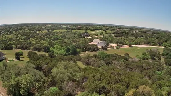 8136 Retreat Boulevard, Cleburne, TX 76033
