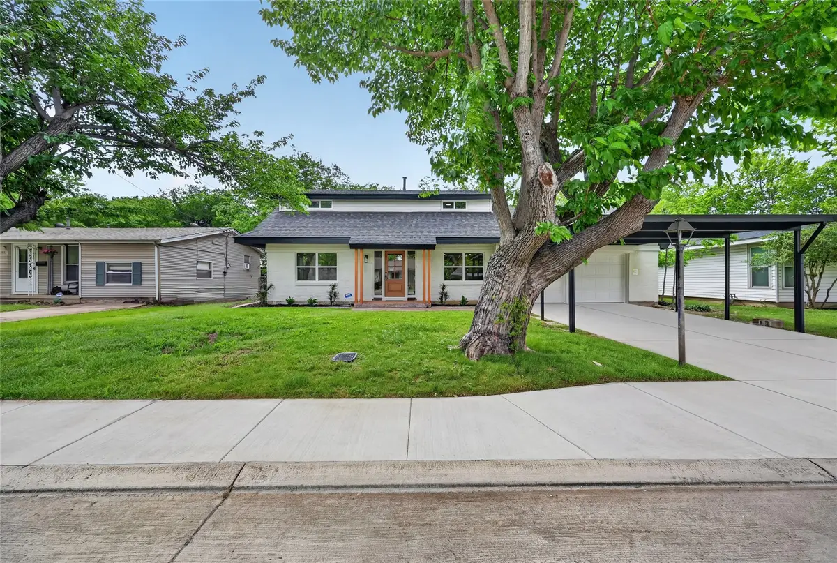 313 Western Avenue, Saginaw, TX 76179 - #1