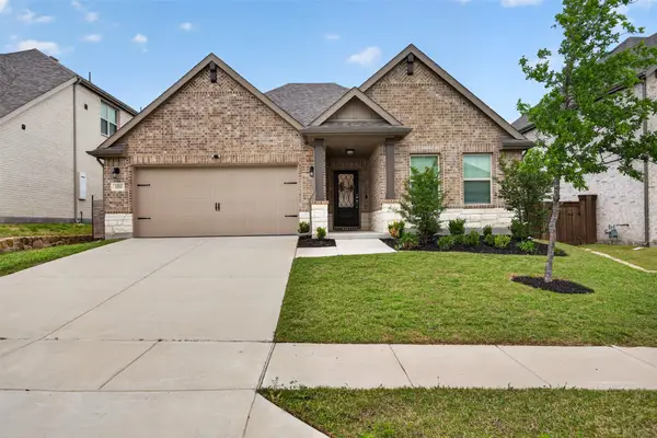 1004 Copper Smith Way, Forney, TX 75126