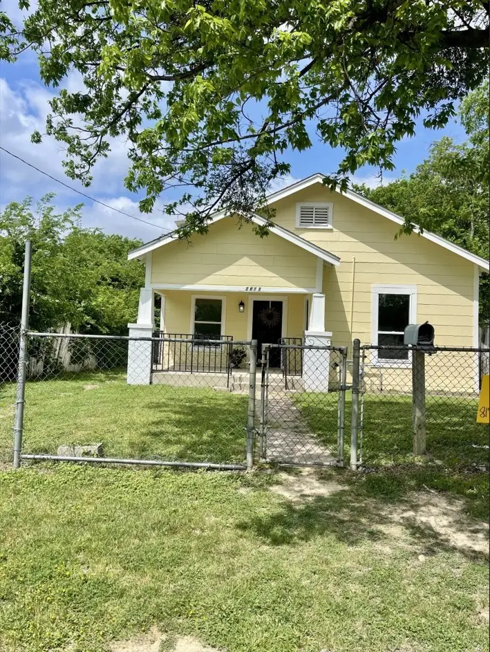 2613 Hale Avenue, Fort Worth, TX 76106 - #2