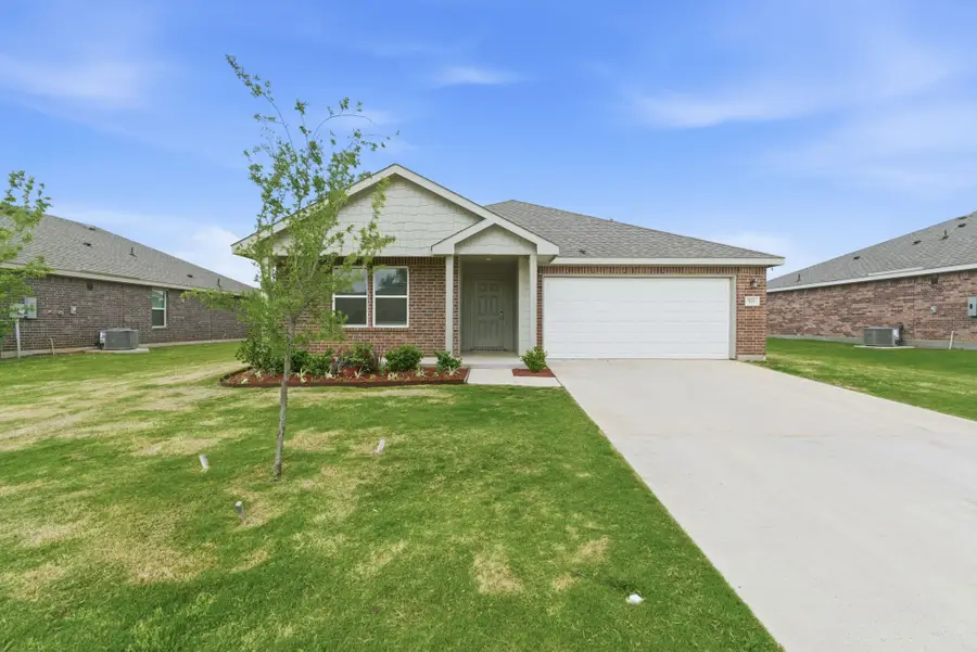 521 Jameson Street, Springtown, TX 76082 - #3