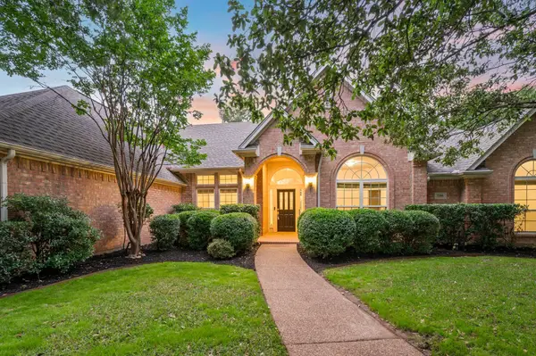 1306 Normandy Drive, Southlake, TX 76092
