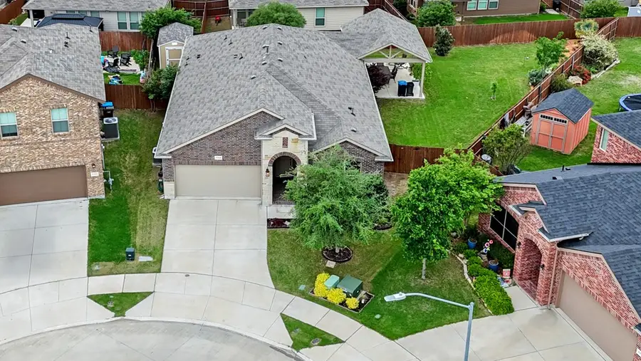 1100 Bowes Court, Justin Roanoke, TX 76247 - #2