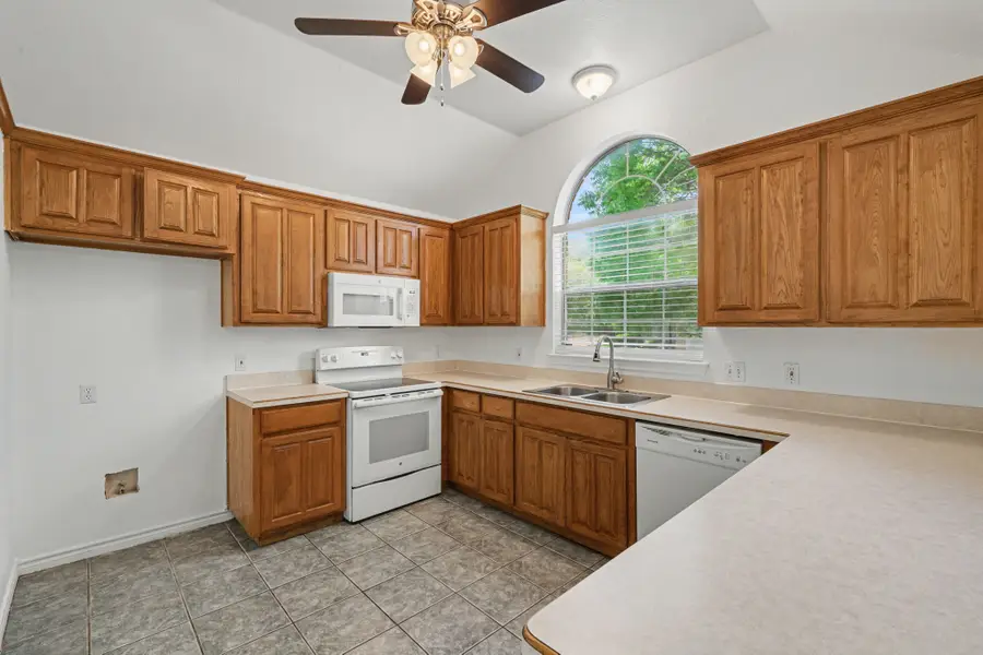 1516 Clover Lane, Granbury, TX 76048 - #3