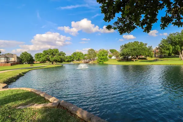 3520 Cimarron Drive, Carrollton, TX 75007