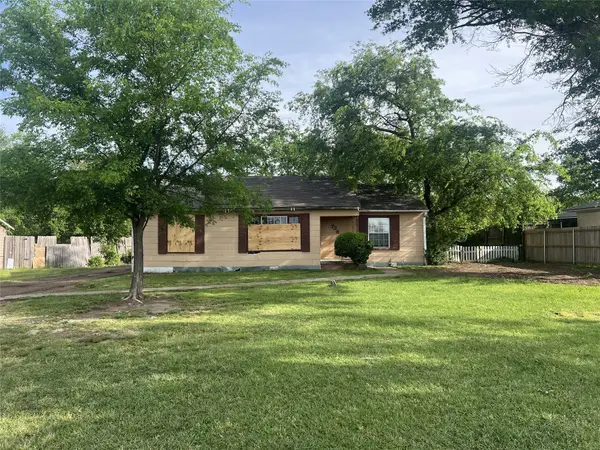 738 Houston Street, Sulphur Springs, TX 75482