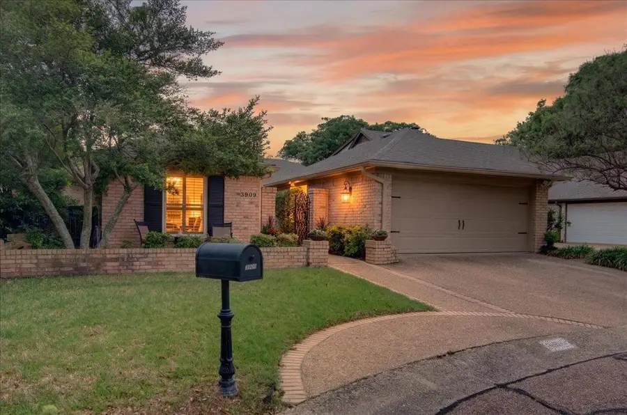 3909 Old Mill Road, Waco, TX 76710 - #2