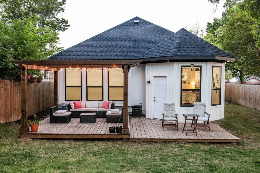 3231 Fairview Avenue, Dallas, TX 75223 - #2