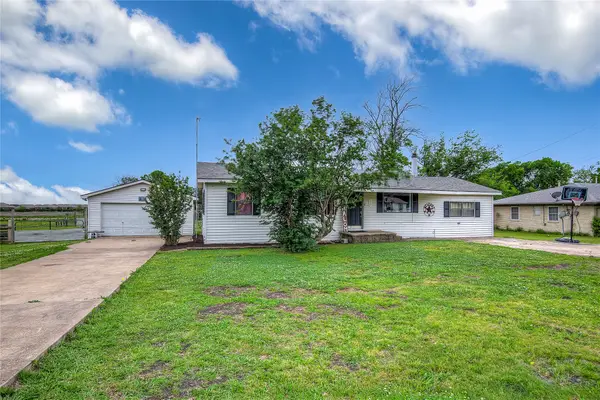 210 E Cook Street, Josephine, TX 75189