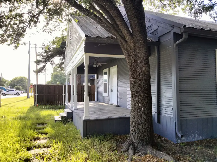 410 Jefferson Avenue, Princeton, TX 75407 - #2